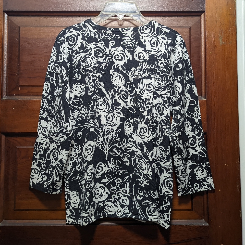 Patterned Cardigan - Picture 2 of 4